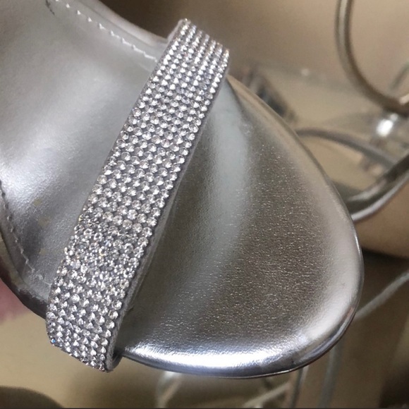 STEVE MADDEN rhinestone silver heels - Picture 7 of 7